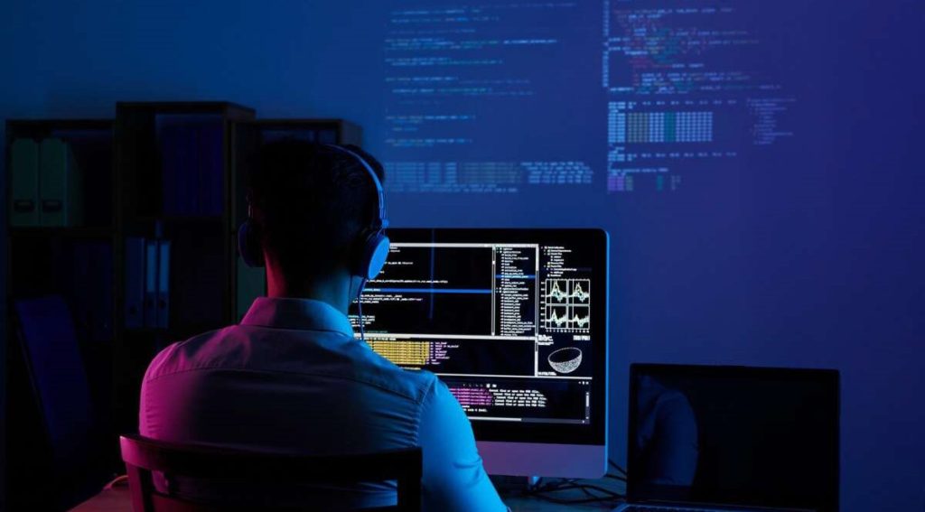 user experience (UX), software development, exceptional UX, software maintenance, user satisfaction, continuous UX improvement, user experience, user-friendly experience, UX design, UX/UI, UI/UX, UX